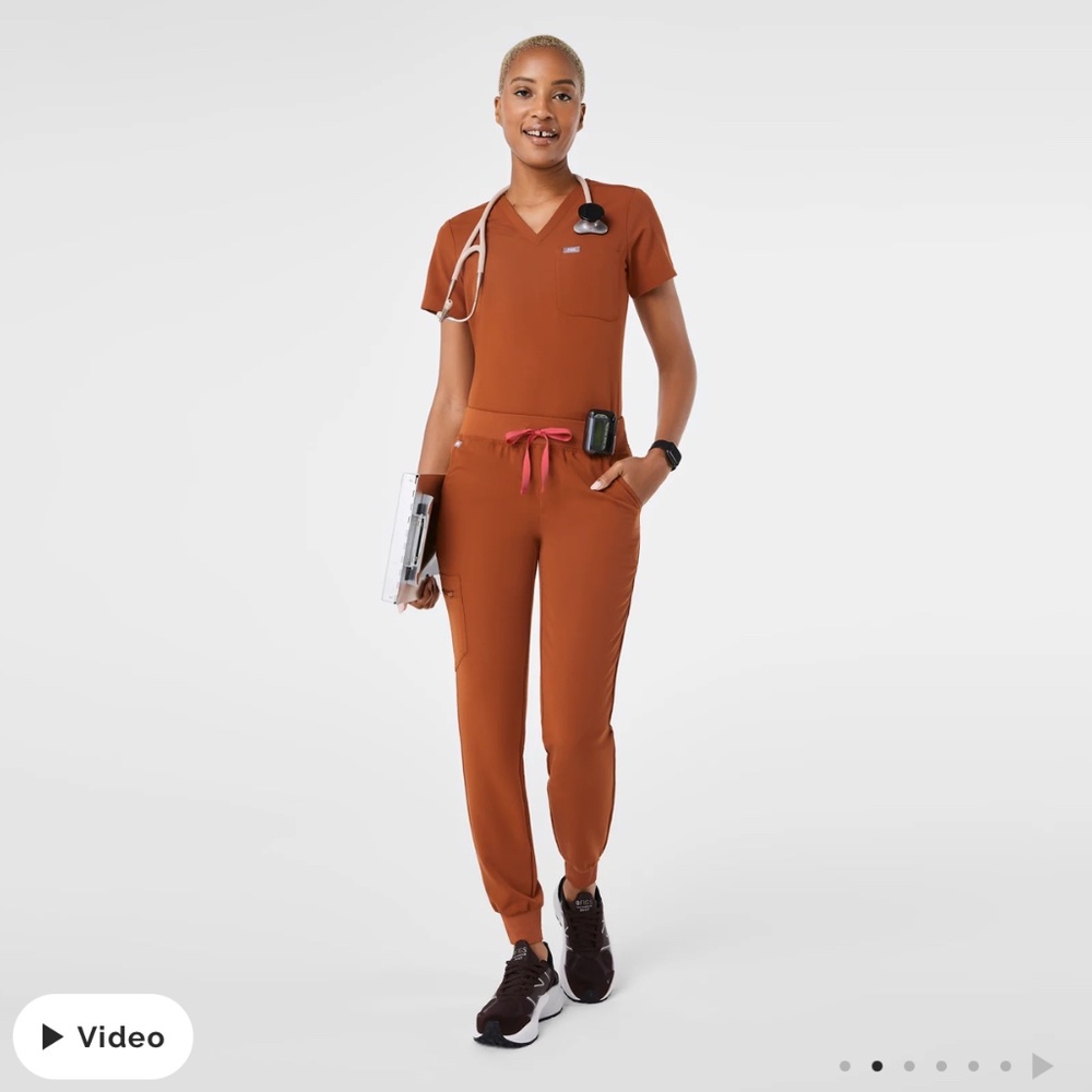 Figs Set Zamora high waisted jogger / Catarina one-pocket L